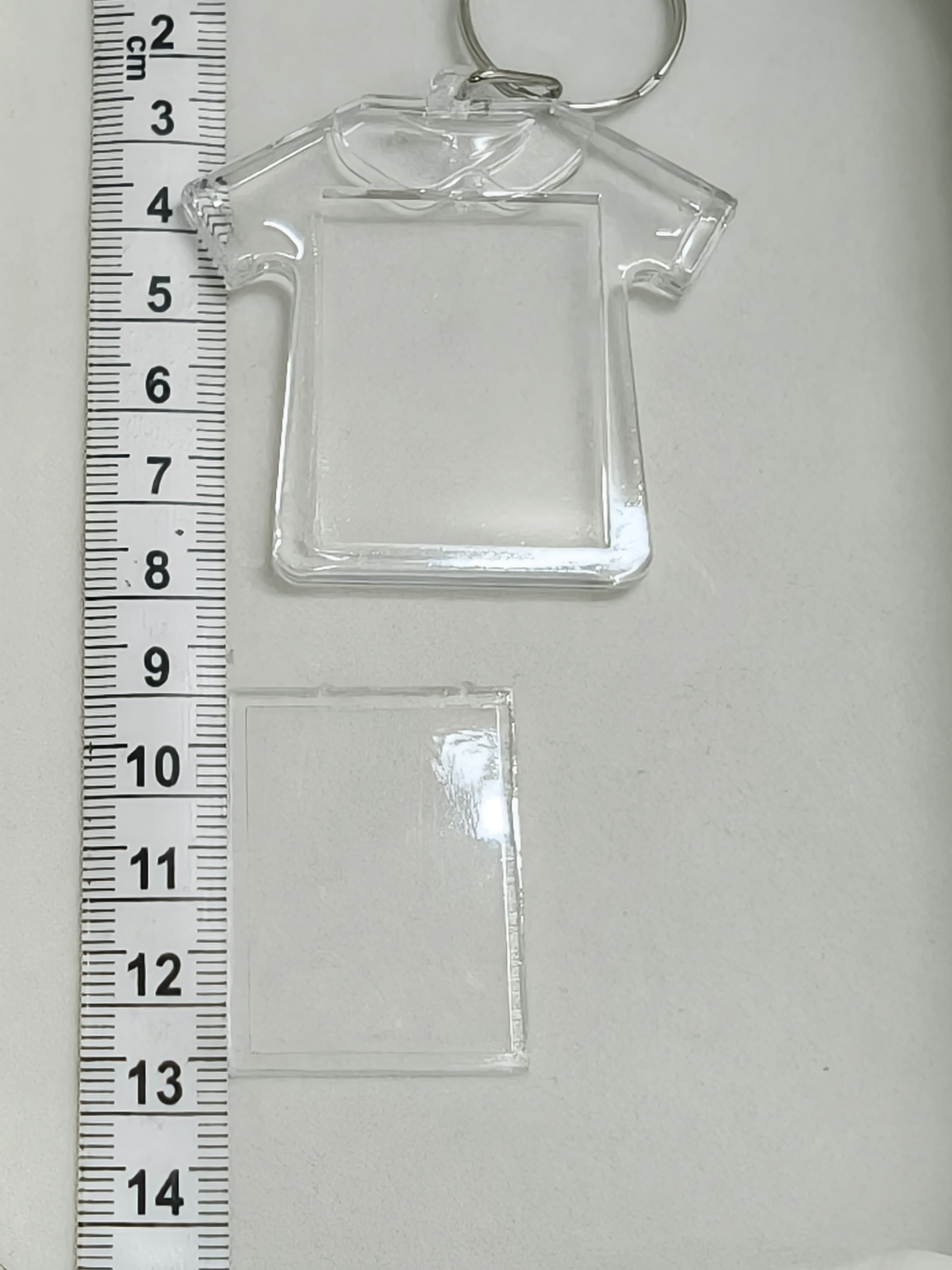 Shirt shape photo keychain