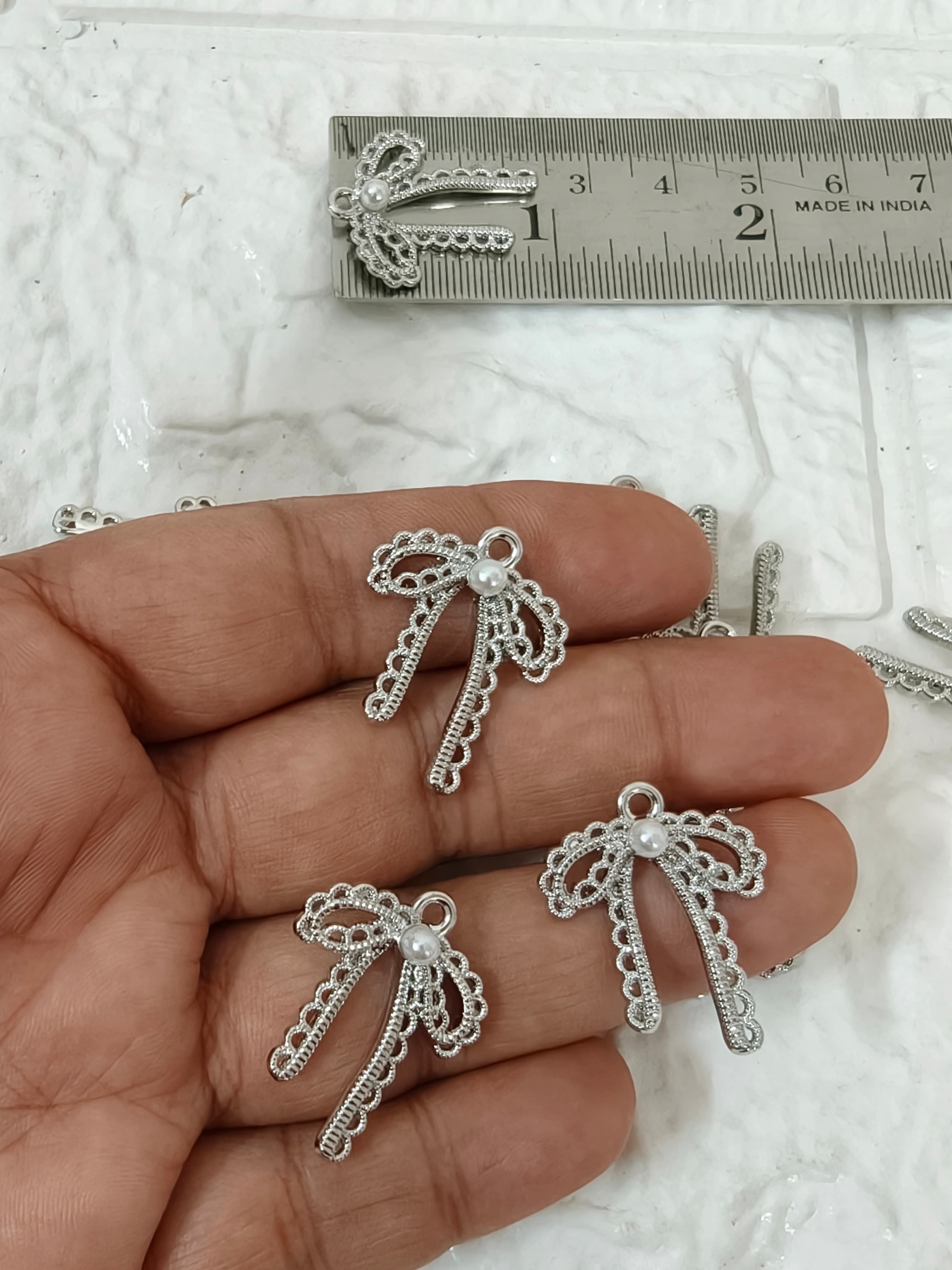 Ribbon Bowknot charm