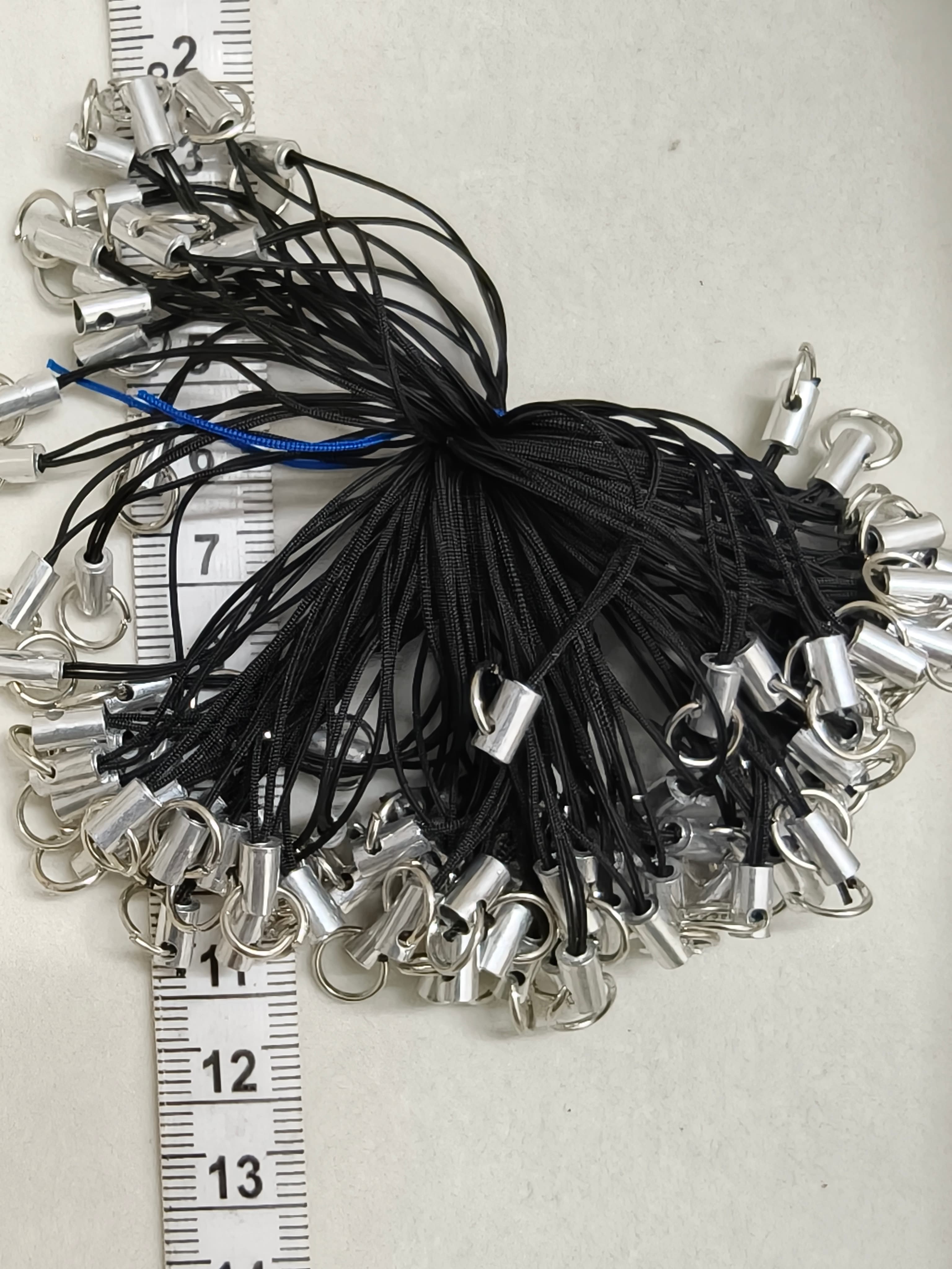 Mobile thread black